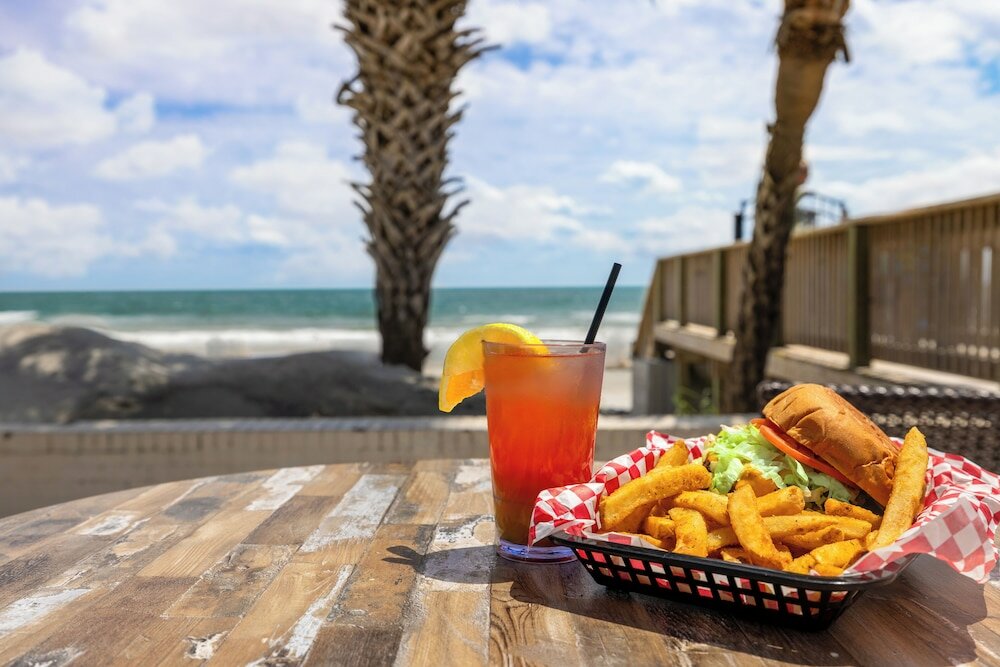 Фото The Oceanfront Litchfield Inn