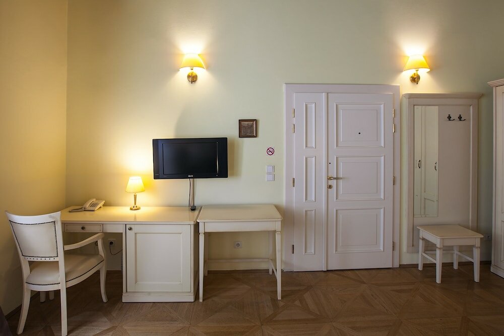 Фото Tyn Yard Residence