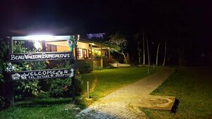 Гостиница Beau Vallon Bungalows