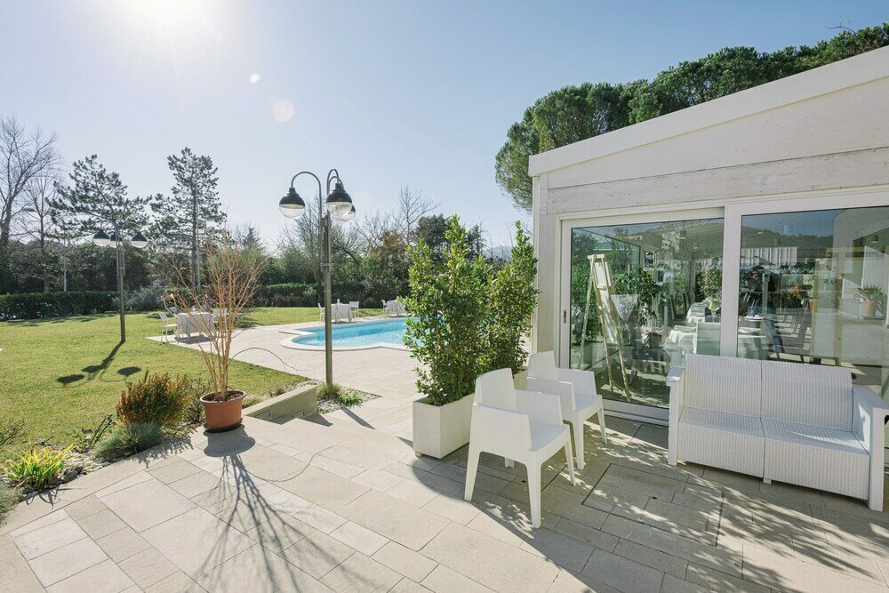 Фото Hotel Garden