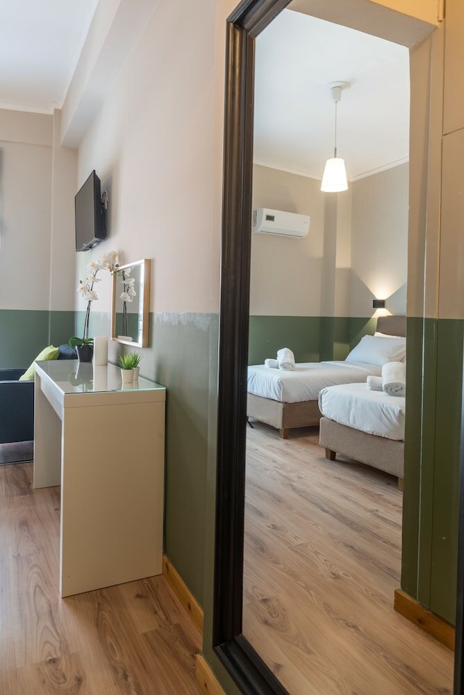 Фото Tier Collection Hotel Athens