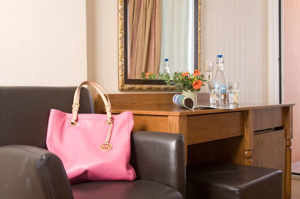 Фото Hotel Ideon