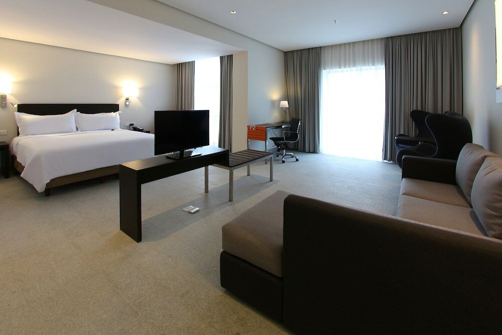 Фото Fiesta Inn Merida