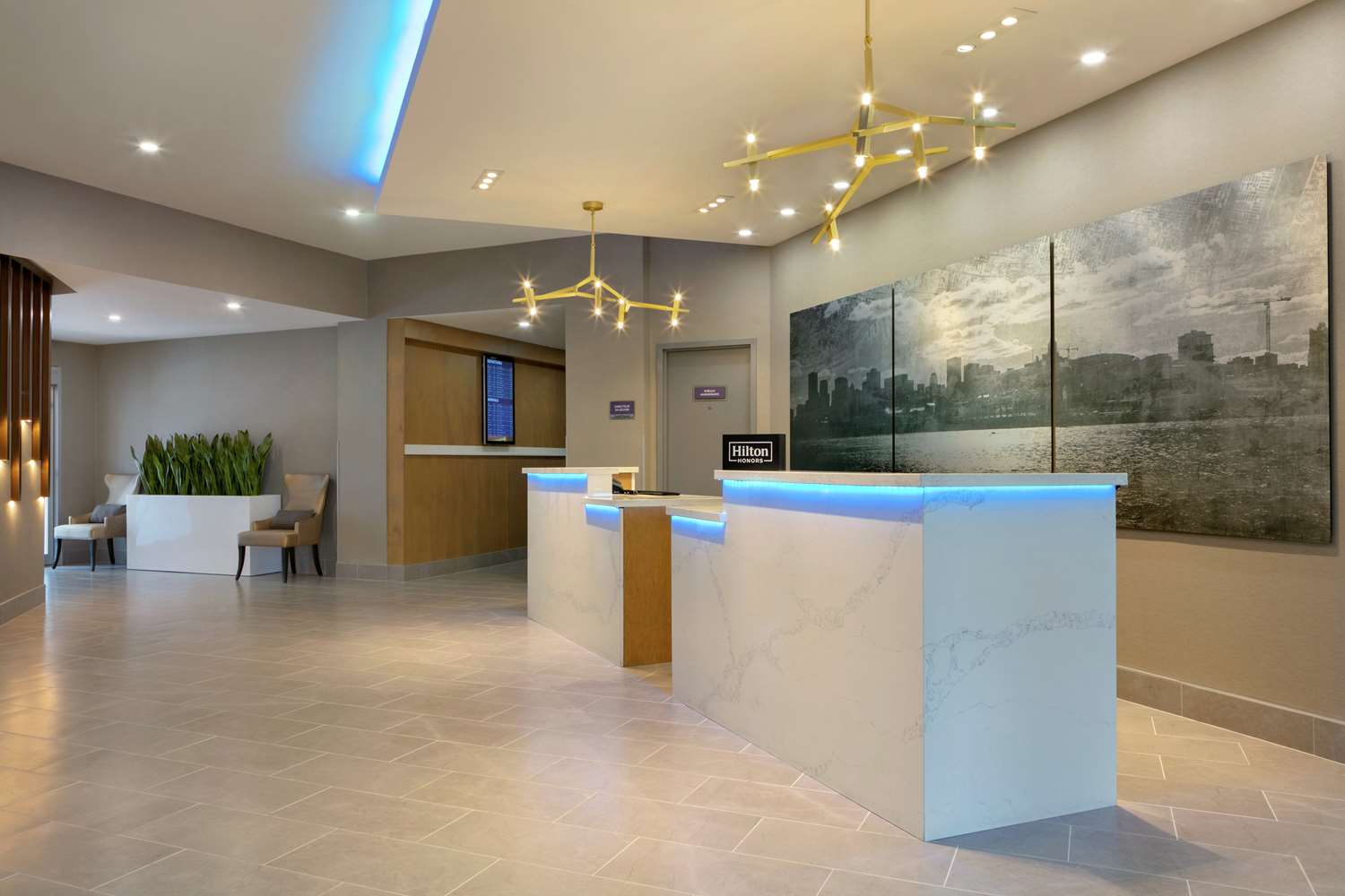 Фото Embassy Suites by Hilton Montreal Airport