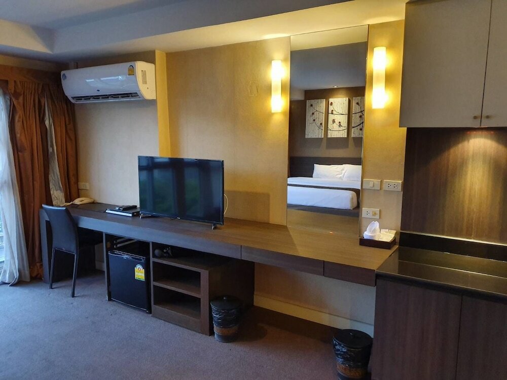 Фото The Green Bells New Petchburi