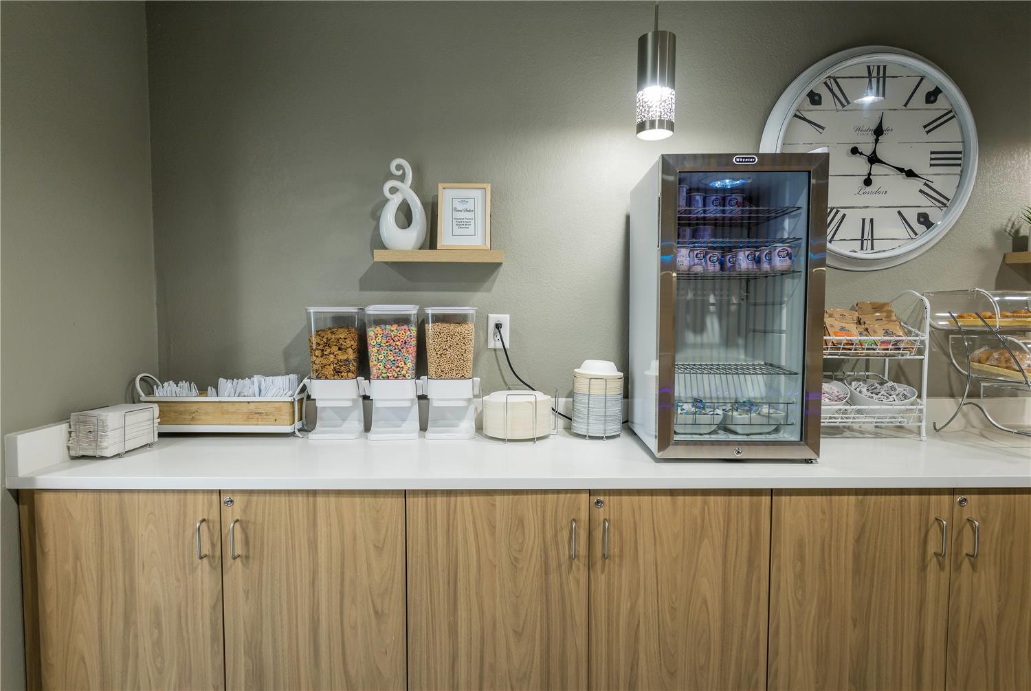 Фото Microtel Inn & Suites by Wyndham Cheyenne