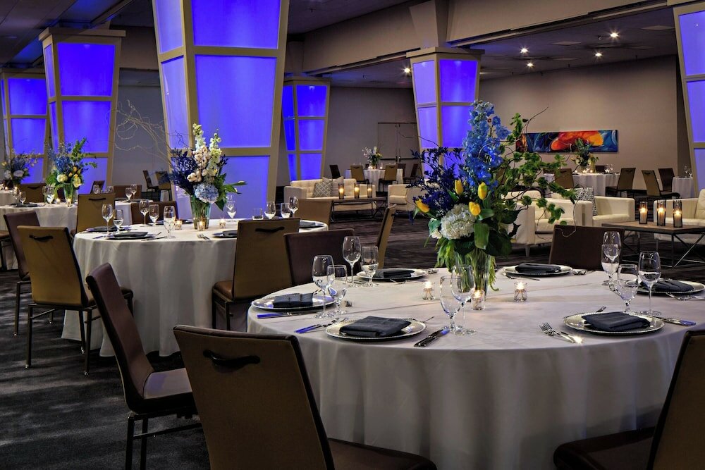 Фото The Worthington Renaissance Fort Worth Hotel