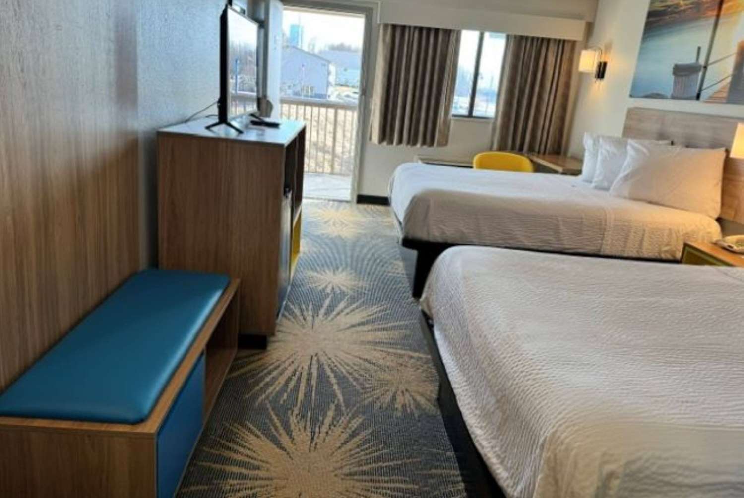 Фото Days Inn by Wyndham Cloverdale Greencastle