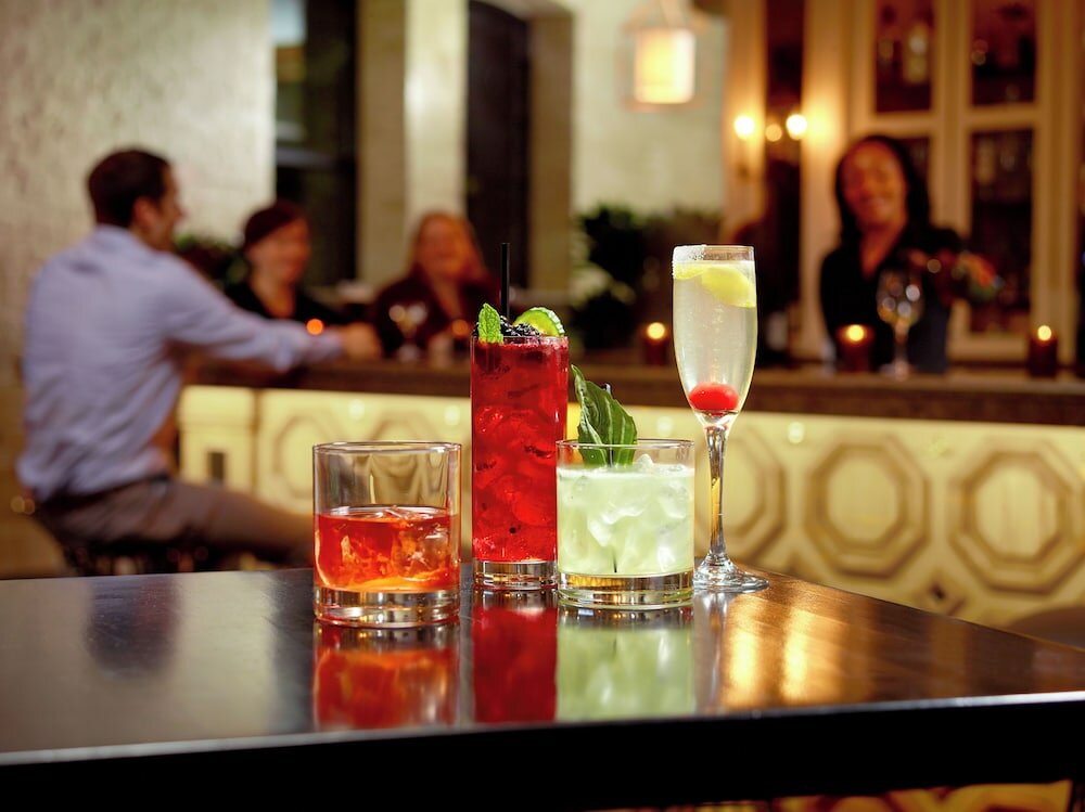 Фото Omni Riverfront Hotel