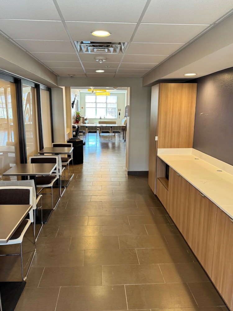 Фото Microtel Inn and Suites by Wyndham Monahans