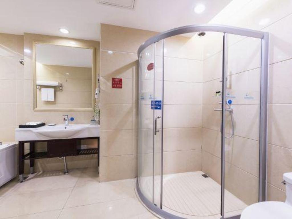 Фото Country Garden Phoenix Hotel Lechang