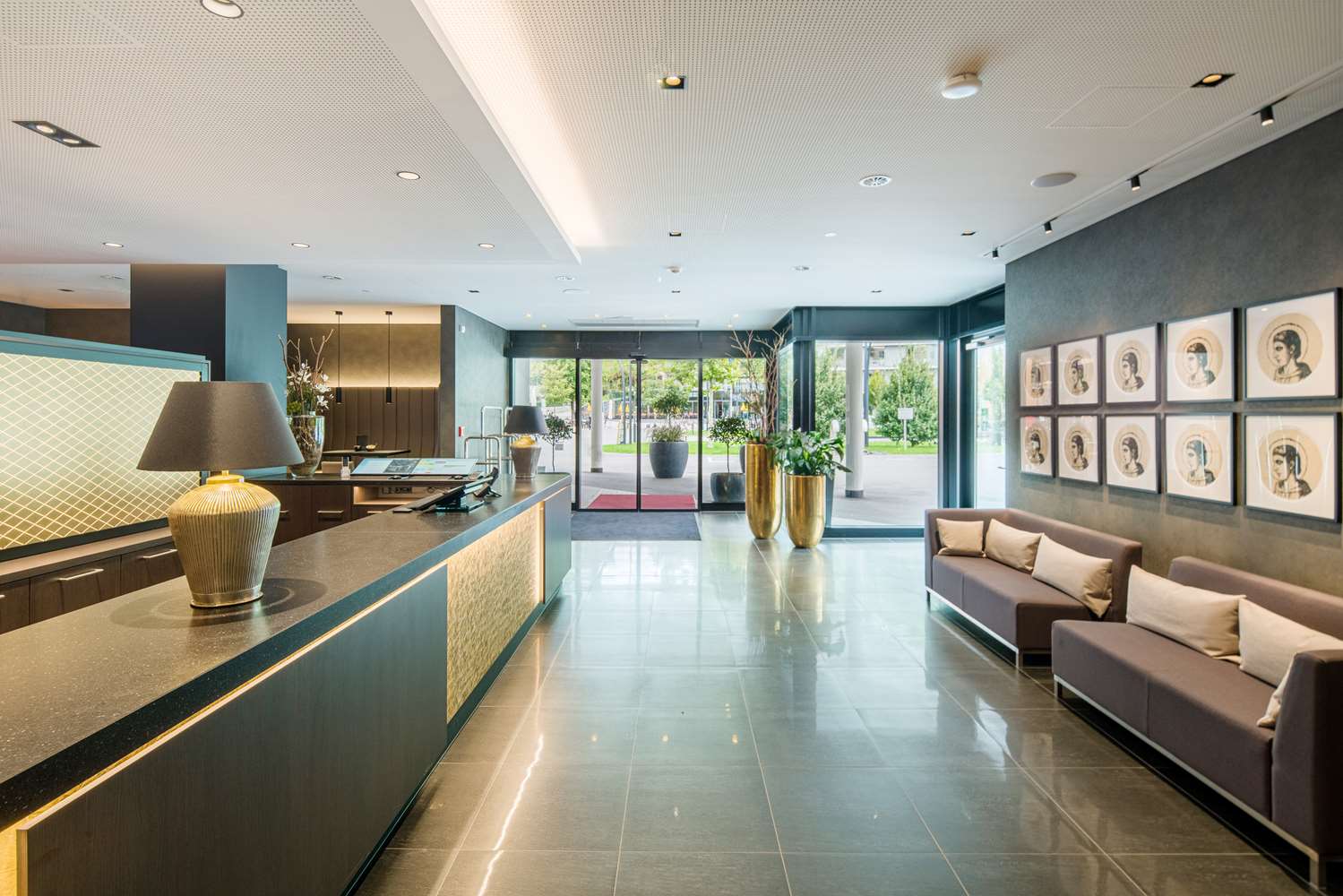 Фото Best Western Premier Central Leonhard