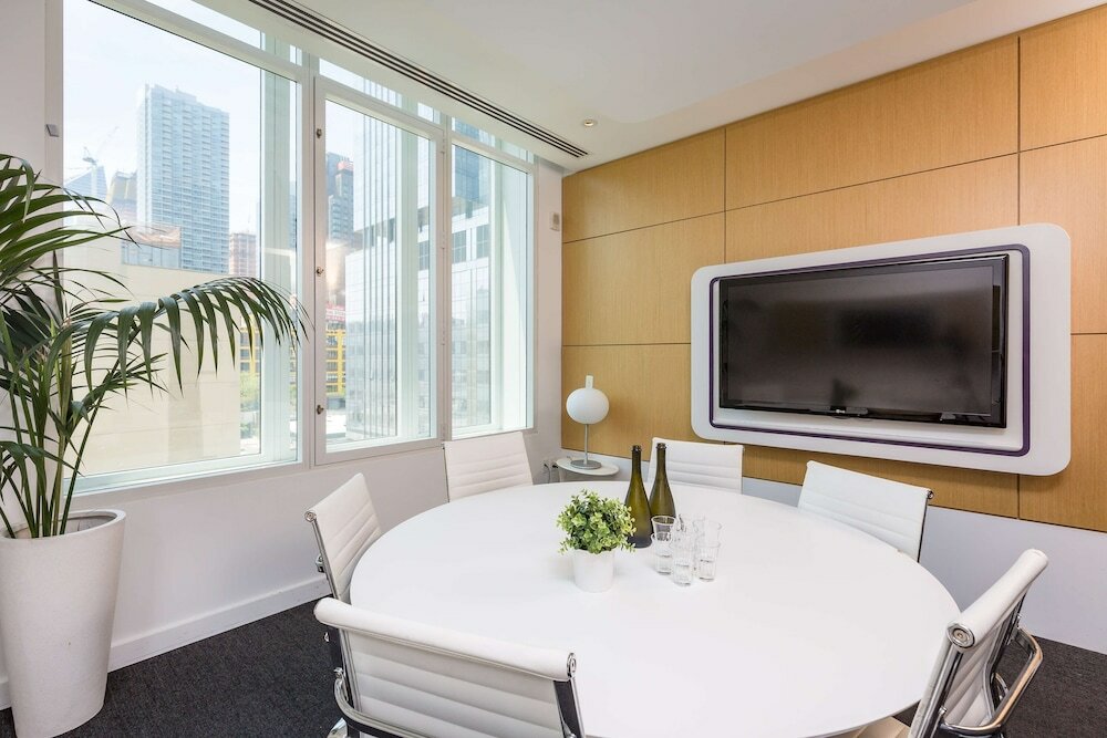 Фото Yotel New York Times Square