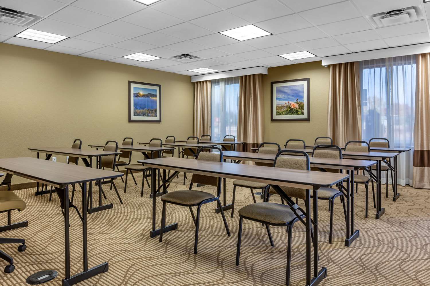 Фото Comfort Inn & Suites Boise Airport