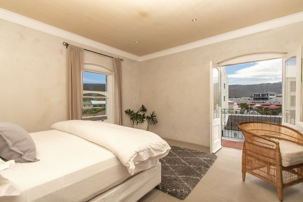 Фото Auberge Burgundy Guest House