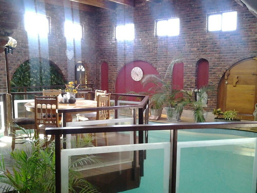 Фото Dolphin View Guesthouse