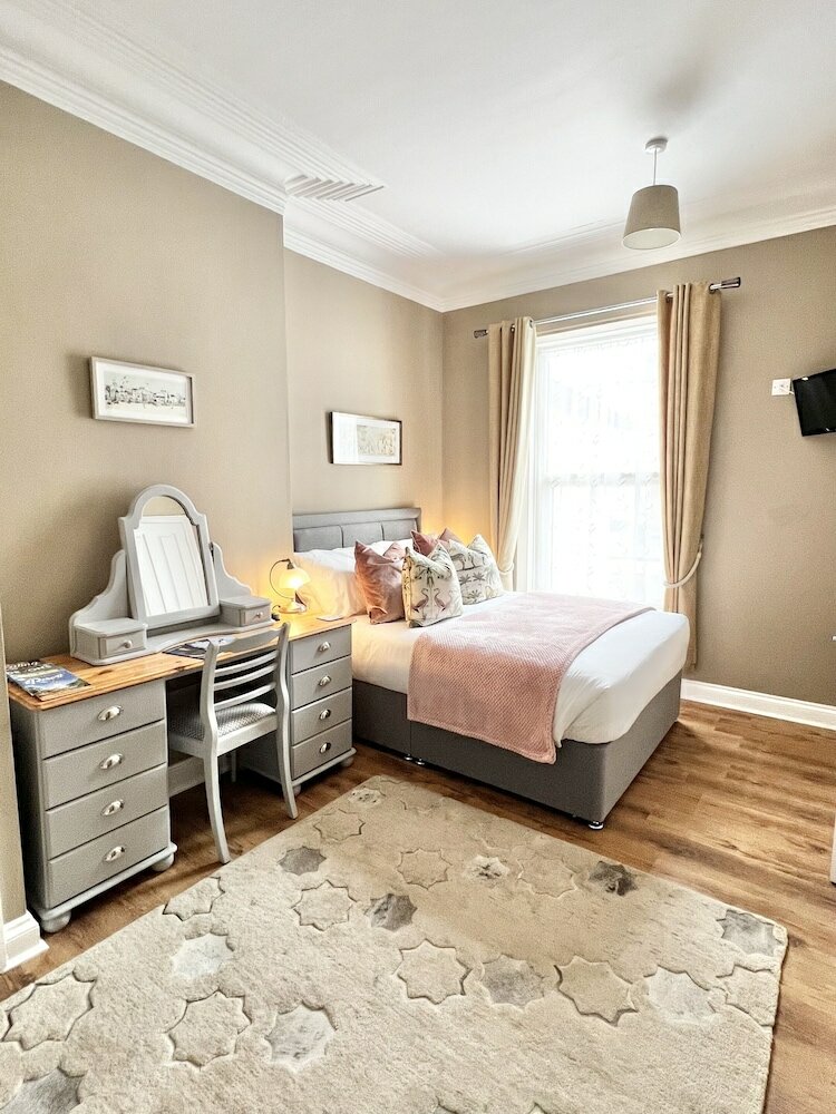 Фото Devon House Guest House