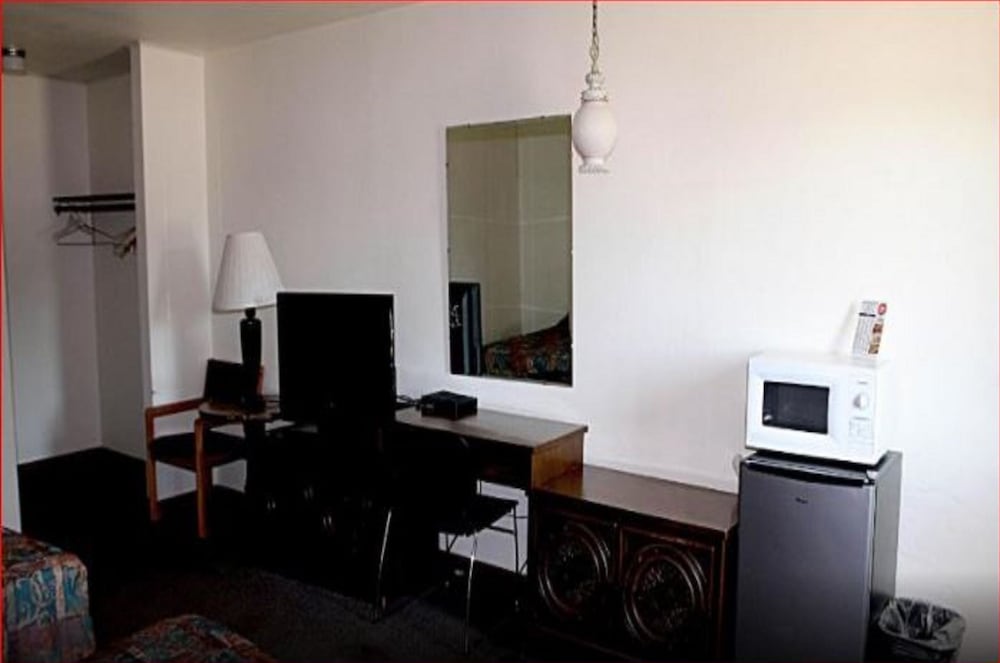 Фото Love Hotels Tomahawk by Oyo at Lake Mohawksin Wi