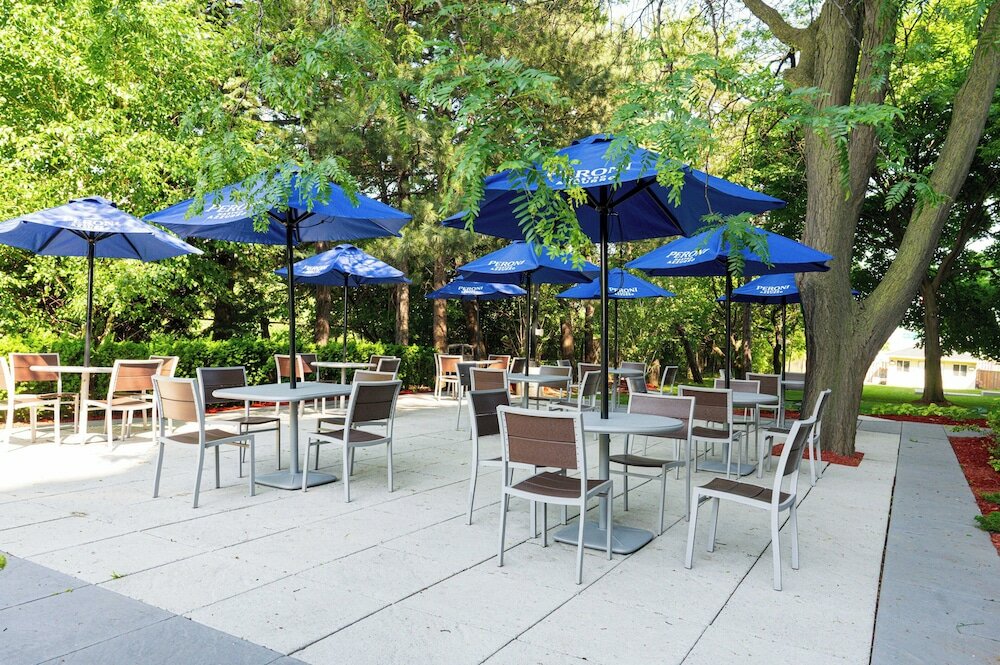 Фото Holiday Inn Toronto International Airport