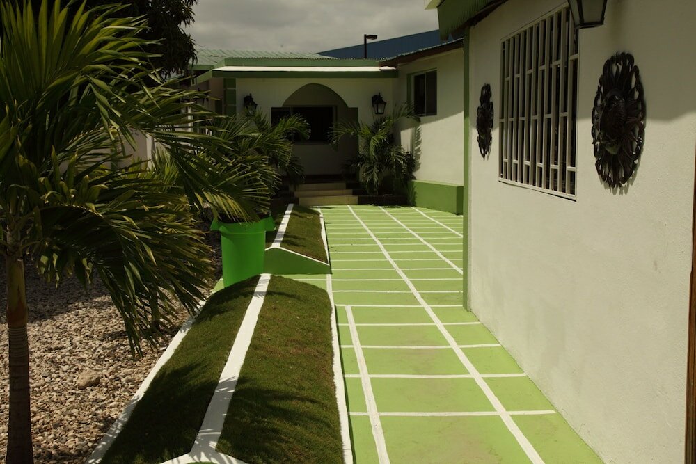 Фото La Maison Hotel