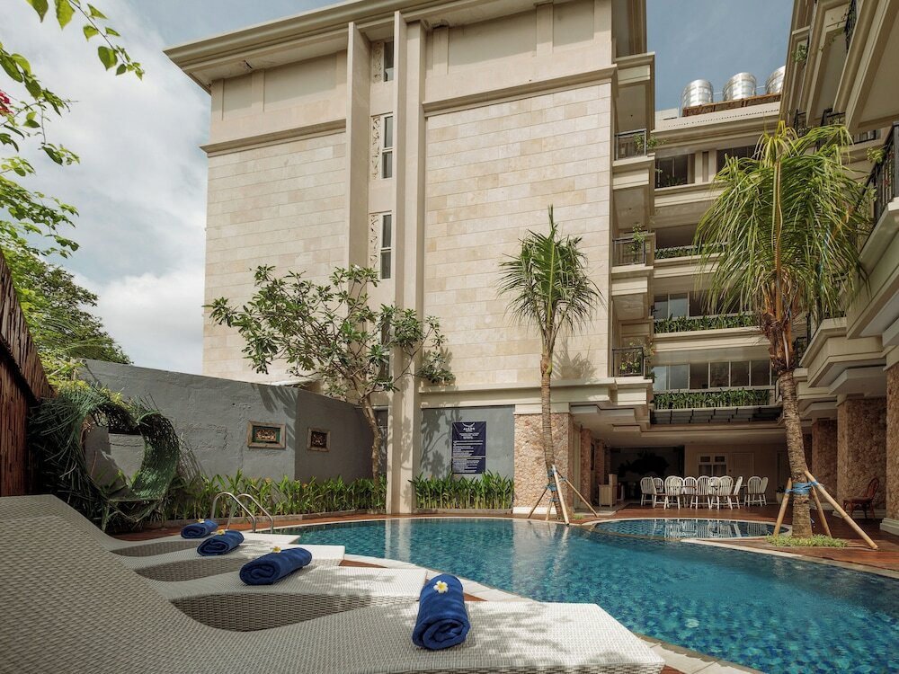 Фото Alron Hotel Kuta Powered by Archipelago