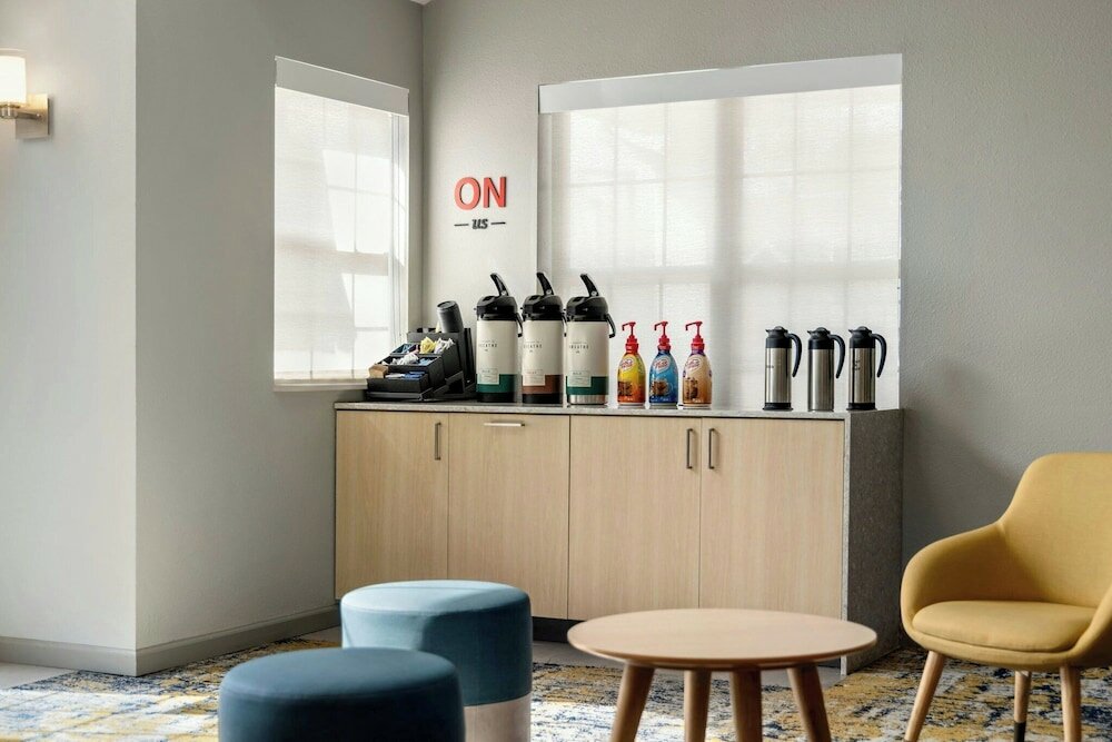 Фото TownePlace Suites by Marriott Detroit Dearborn