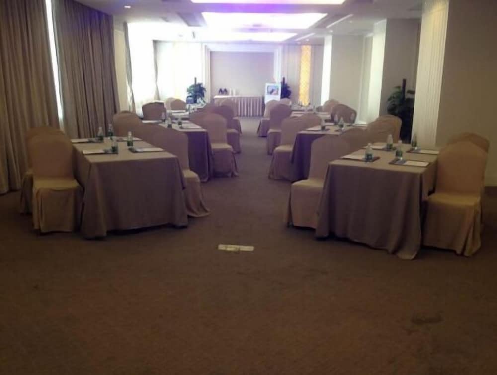 Фото Airland Hotel