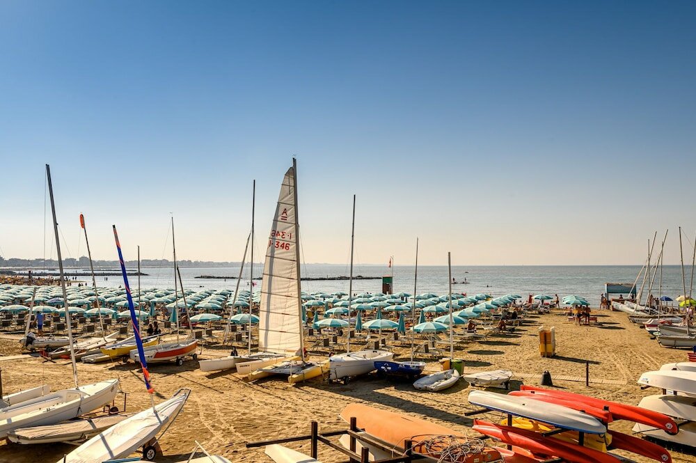 Фото Hotel St. Gregory Park