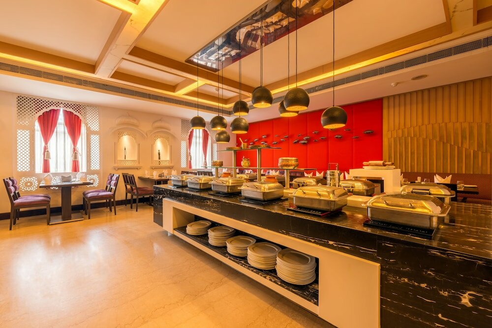 Фото Howard Plaza The Fern