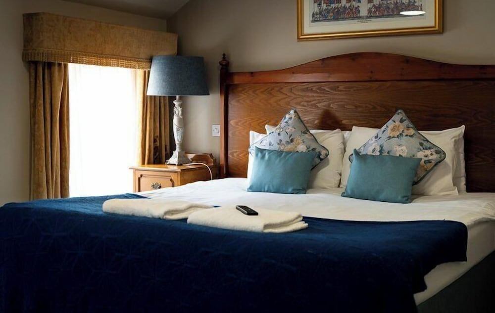 Фото The Atherstone Red Lion Hotel