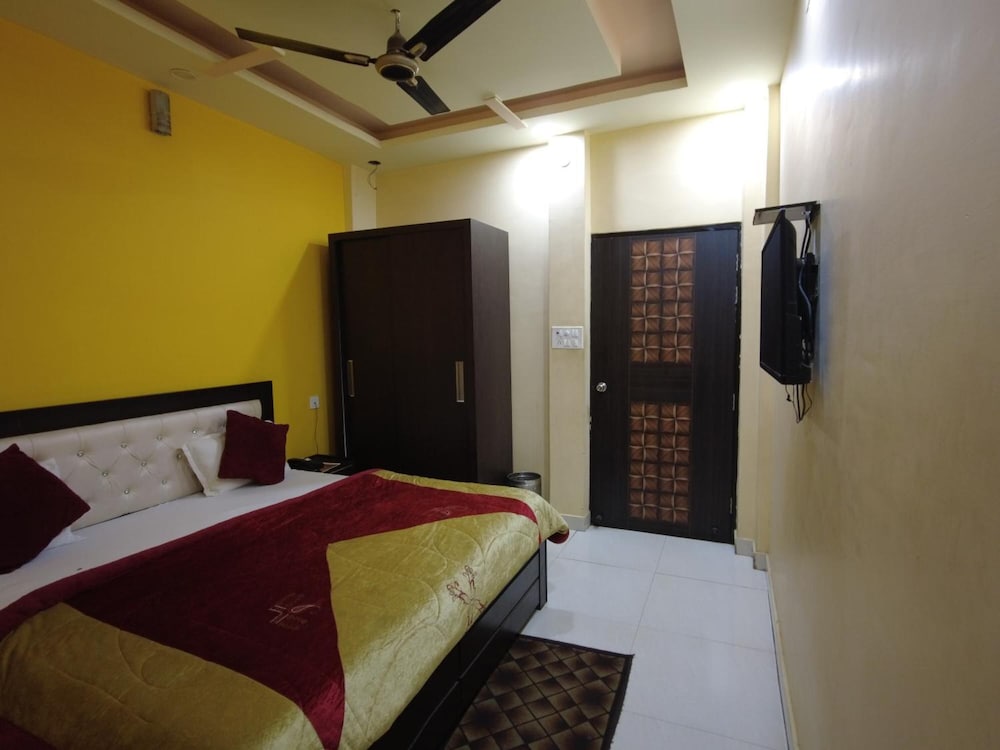 Фото Hotel Devbhoomi Inn