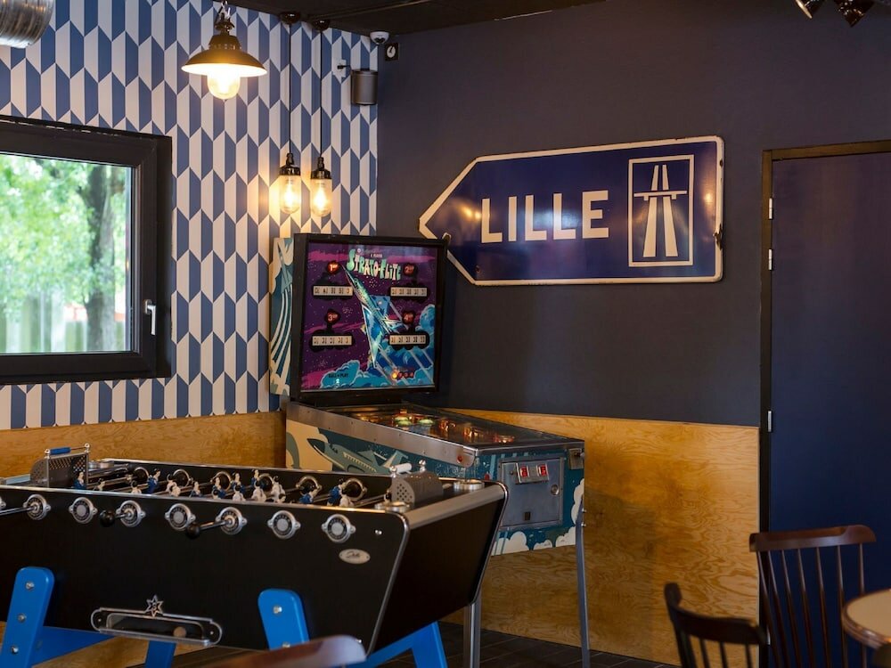 Фото Eklo Hotels Lille
