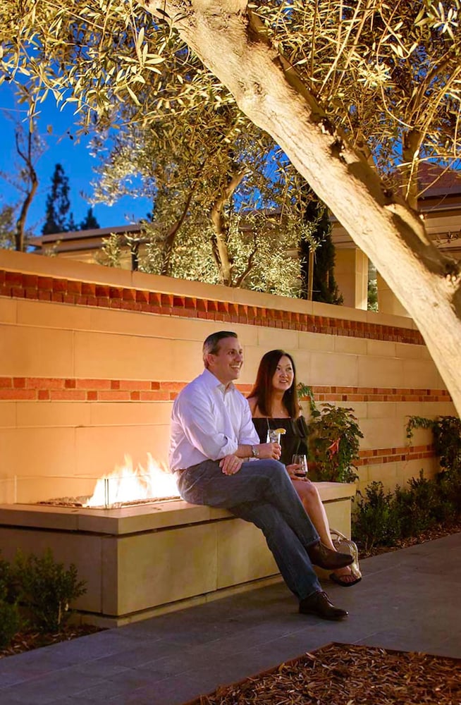 Фото UCLA Luskin Conference Center