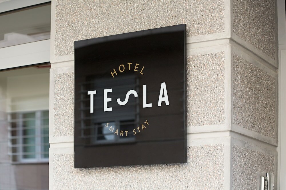 Фото Hotel Tesla Smart Stay