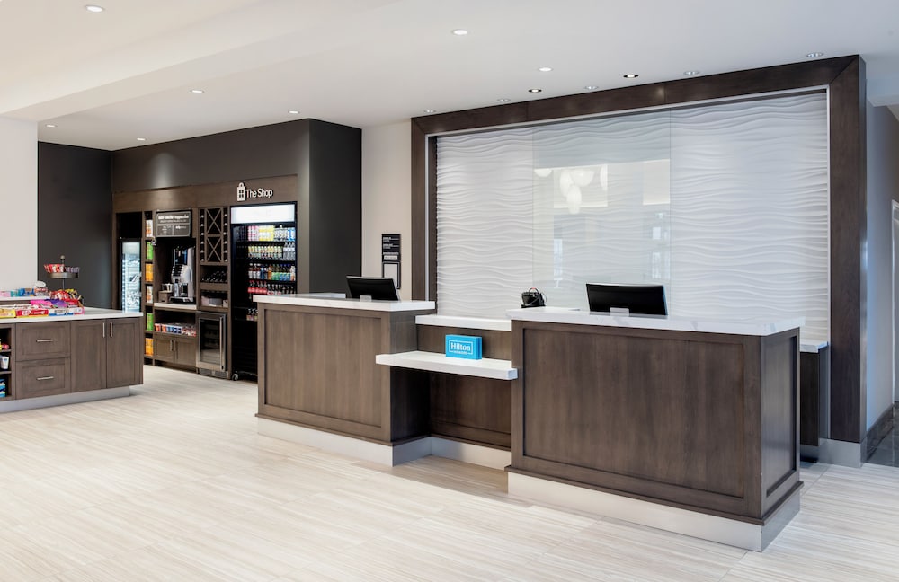 Фото Hilton Garden Inn Winnipeg South