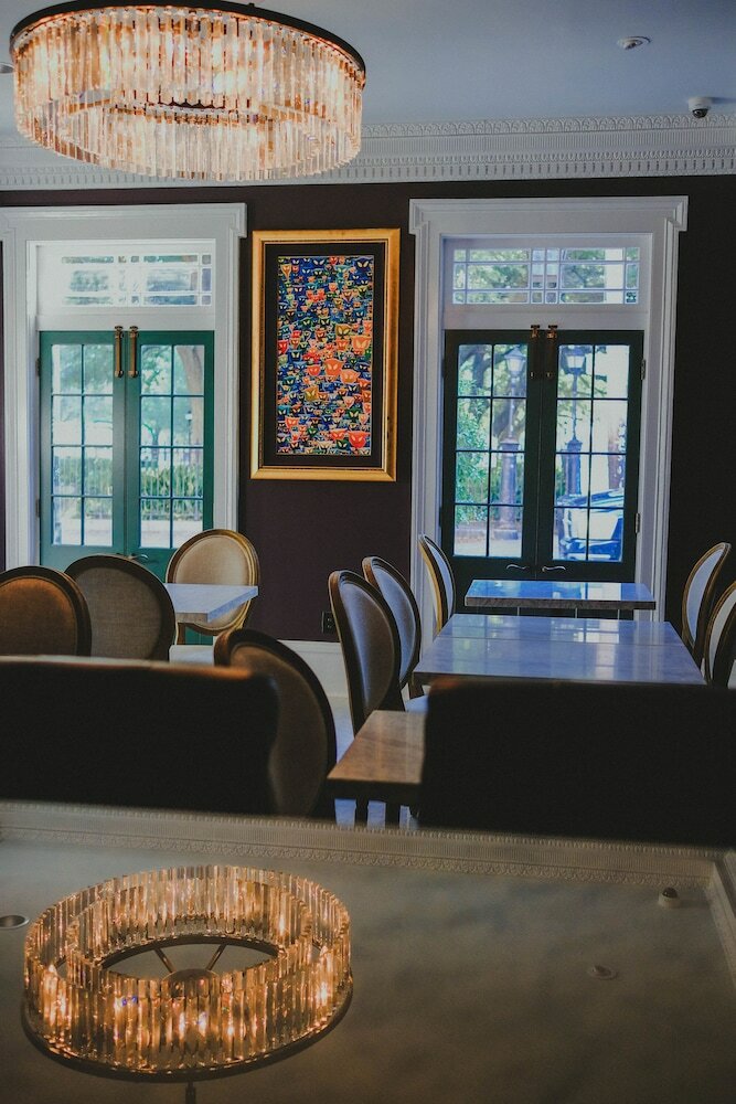 Фото Royal Frenchmen Hotel and Bar