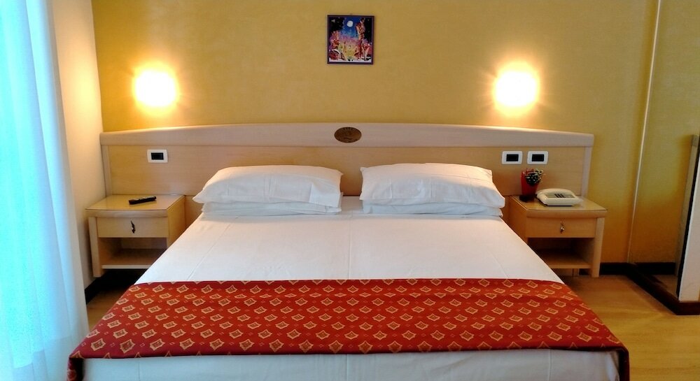 Фото Hotel Helios