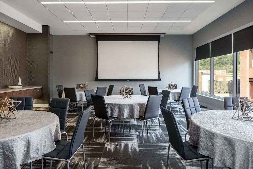 Фото Ac Hotel Pittsburgh Downtown