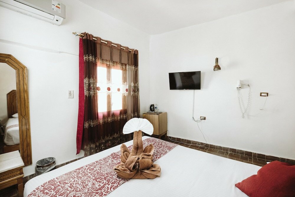 Фото Nefertiti Hotel