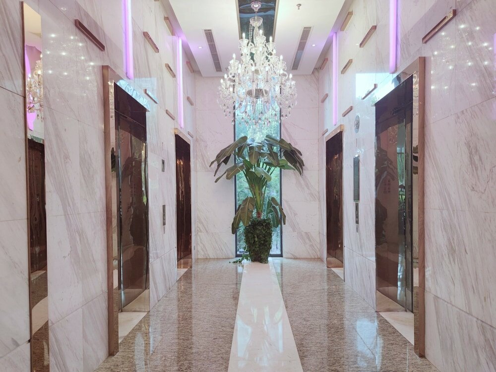 Фото Holiday Inn Shanghai Hongqiao West