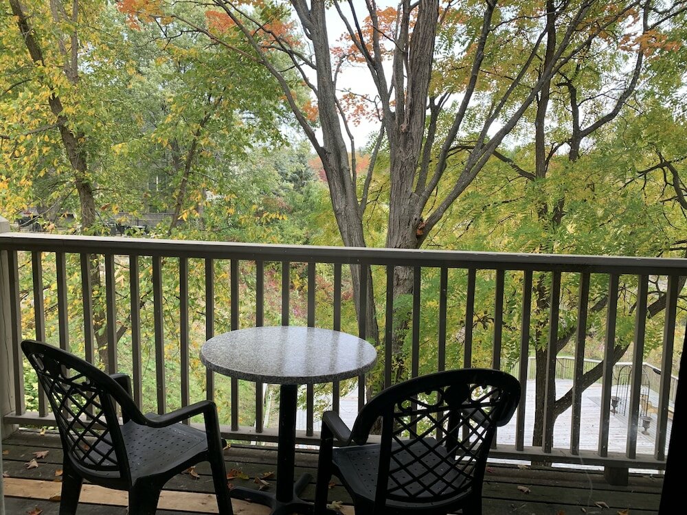 Фото Inn at the Falls