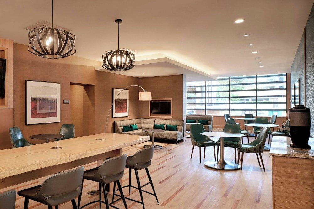 Фото Residence Inn Vancouver Downtown