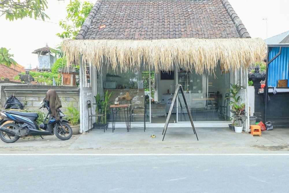 Фото The Wina Echo Beach Guesthouse