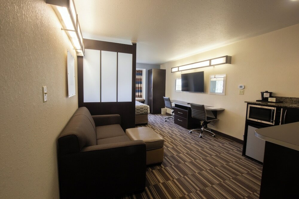 Фото Microtel Inn & Suites by Wyndham Waynesburg