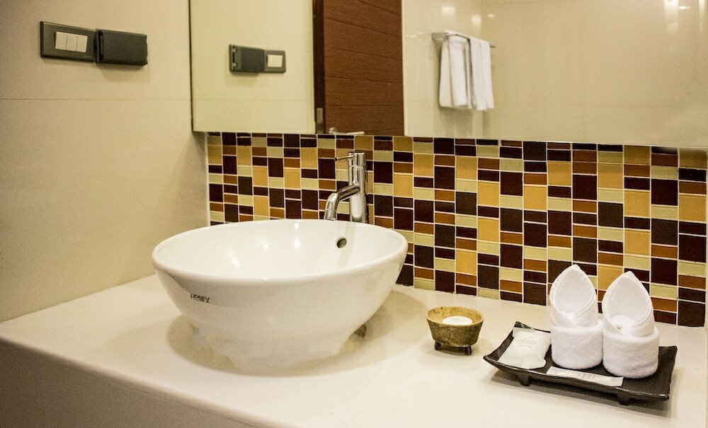 Фото Sathorn Grace Serviced Residence