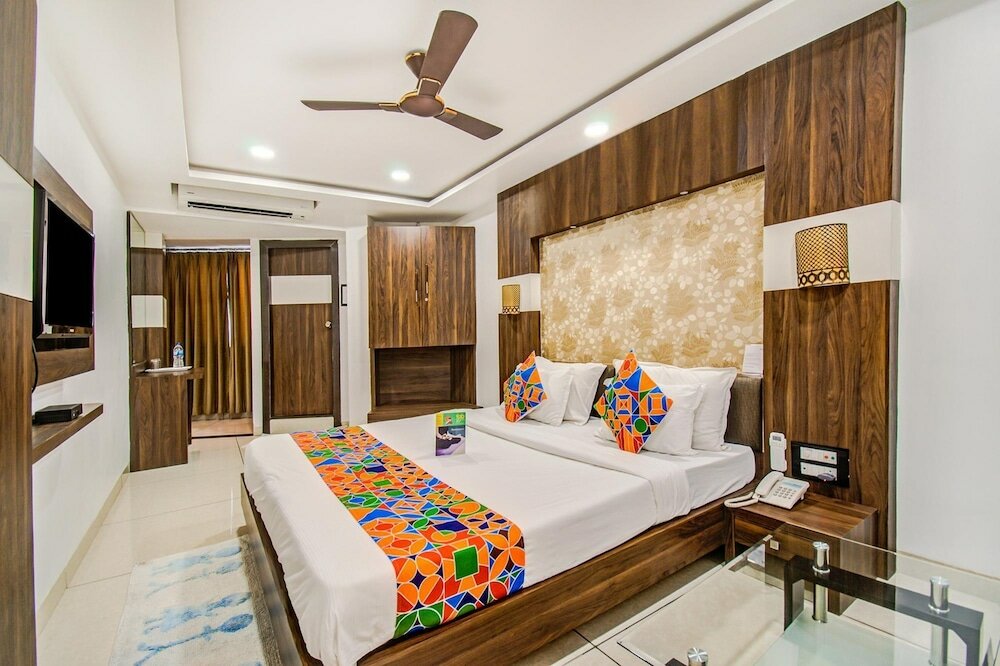 Фото FabHotel Rajnandani Residency