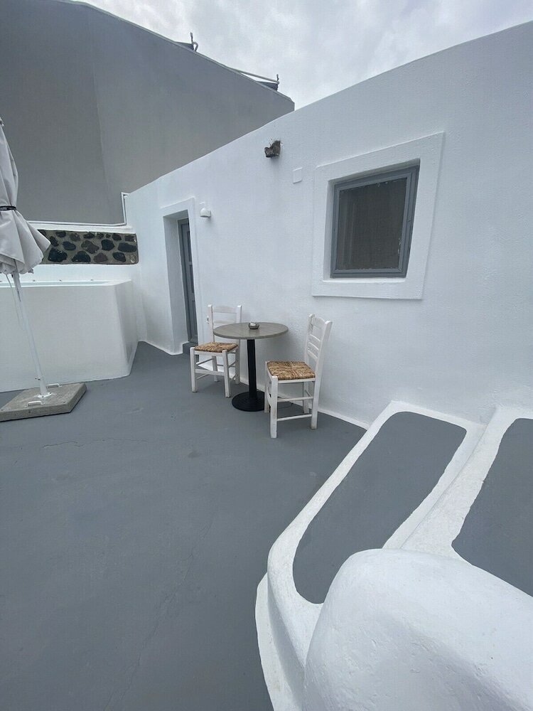 Фото Aqua Serenity Luxury Suites - Adults Only