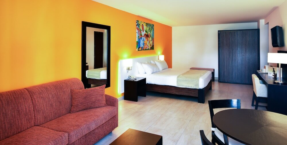 Фото Hommage Hotel & Residences