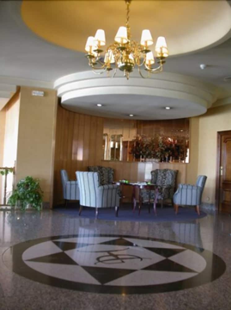 Фото Hotel Galaico