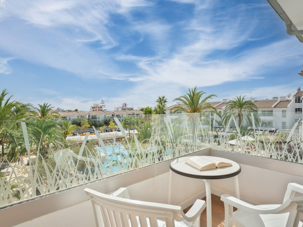 Фото Puerto Azul Suite Hotel